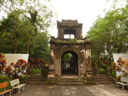 Den Cao Son Dien Chau